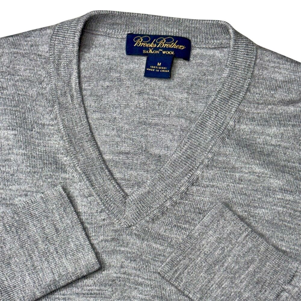 Brooks Brothers Saxon Wool V Neck Sweater Mens Medium Gray Pullover Knit Preppy